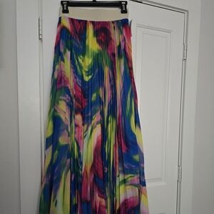 TOV Holy Colorful Long Accordian/Pleated Maxi Skirt NWT Size 38
